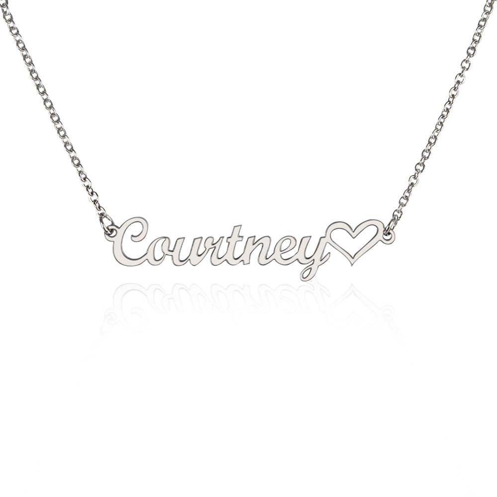 Collar con nombre personalizado con corazón 