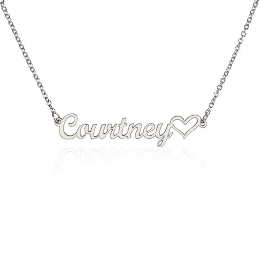 Collar con nombre personalizado con corazón 